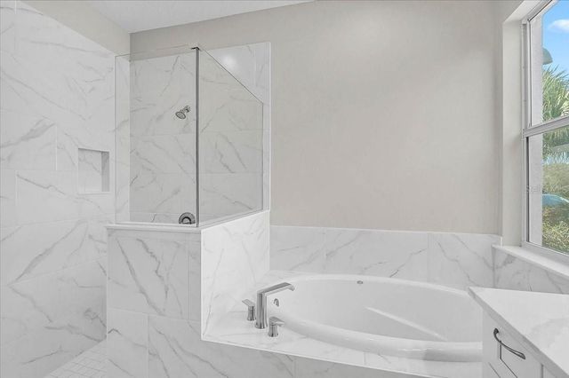 5786 INKBERRY CIRCLE, Sarasota, FL 34238