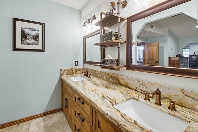 10118 Swanton Drive, Santee, CA 92071