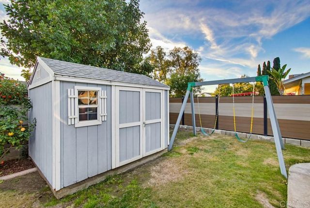 10118 Swanton Drive, Santee, CA 92071