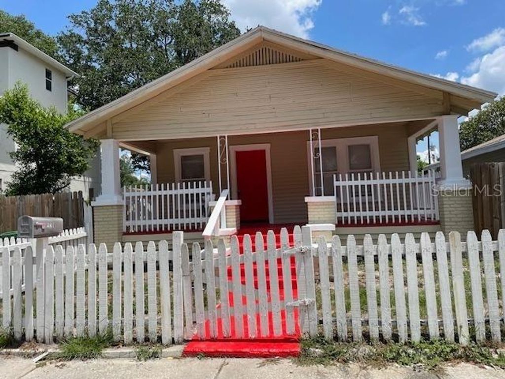 221 W EMILY STREET, Tampa, FL 33603