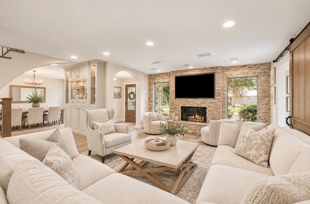 13723 Taylorcrest Road, Houston, TX 77079
