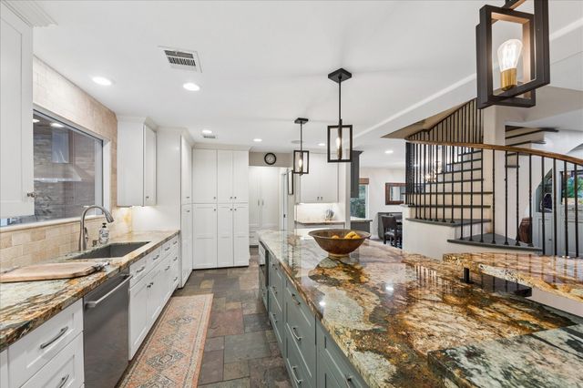 13723 Taylorcrest Road, Houston, TX 77079