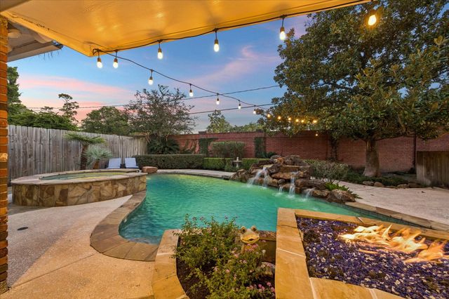 13723 Taylorcrest Road, Houston, TX 77079