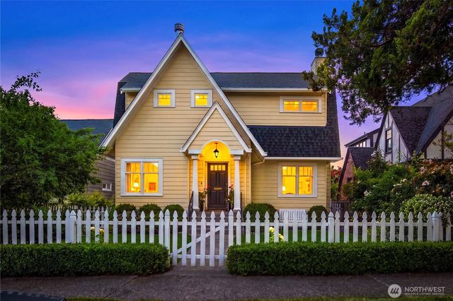 3819 44 Avenue NE, Seattle, WA 98105