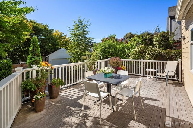 3819 44 Avenue NE, Seattle, WA 98105