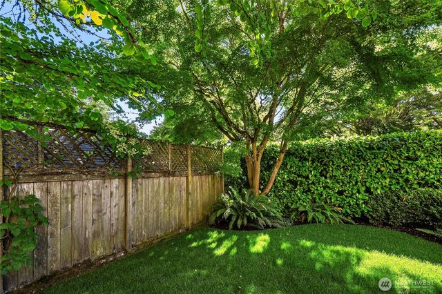 3819 44 Avenue NE, Seattle, WA 98105