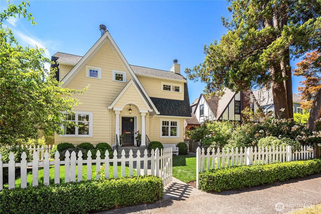 3819 44 Avenue NE, Seattle, WA 98105