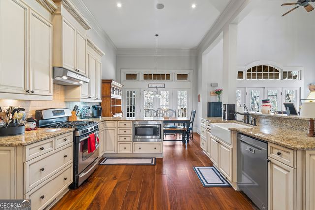 300 Rock Creek Trail, Toccoa, GA 30577