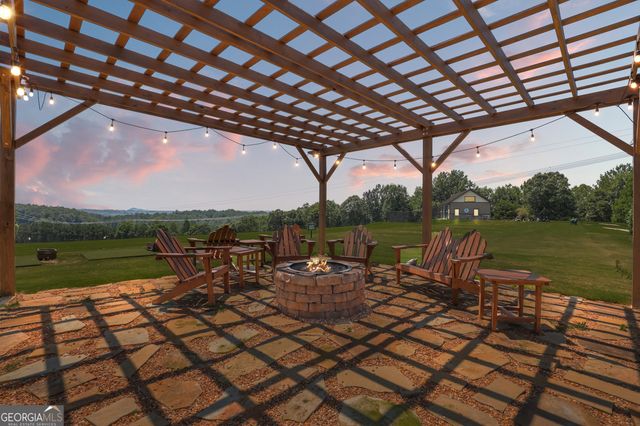 300 Rock Creek Trail, Toccoa, GA 30577