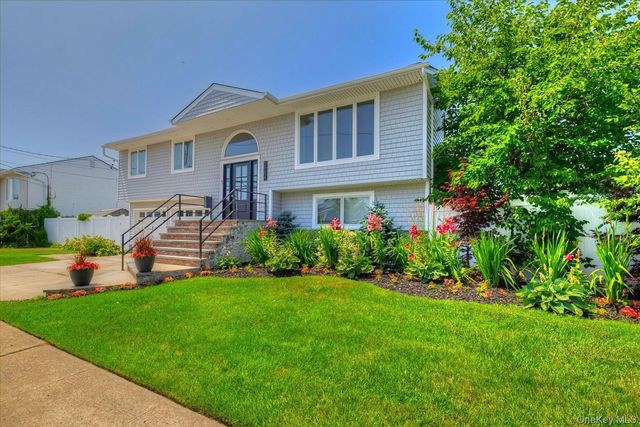 3784 Carrel Boulevard, Oceanside, NY 11572