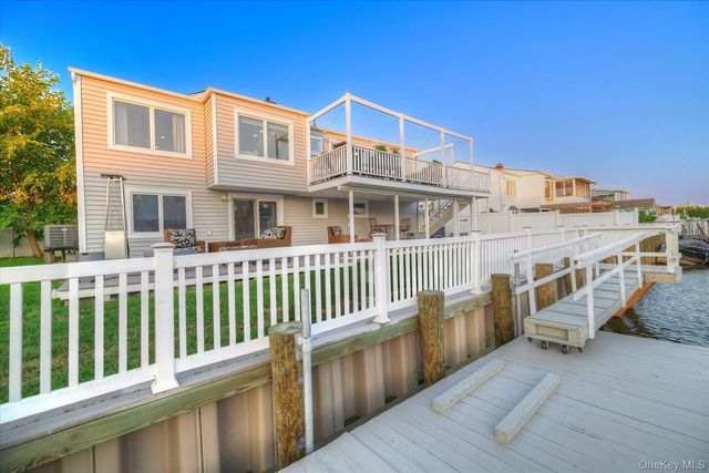 3784 Carrel Boulevard, Oceanside, NY 11572