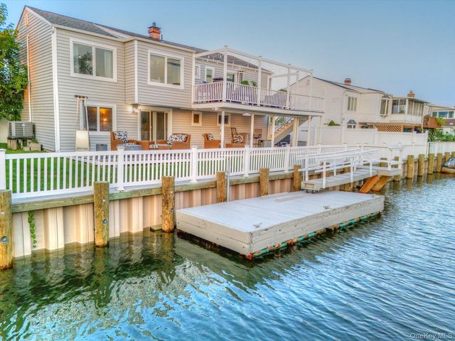 3784 Carrel Boulevard, Oceanside, NY 11572