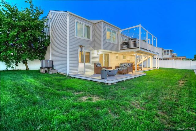 3784 Carrel Boulevard, Oceanside, NY 11572