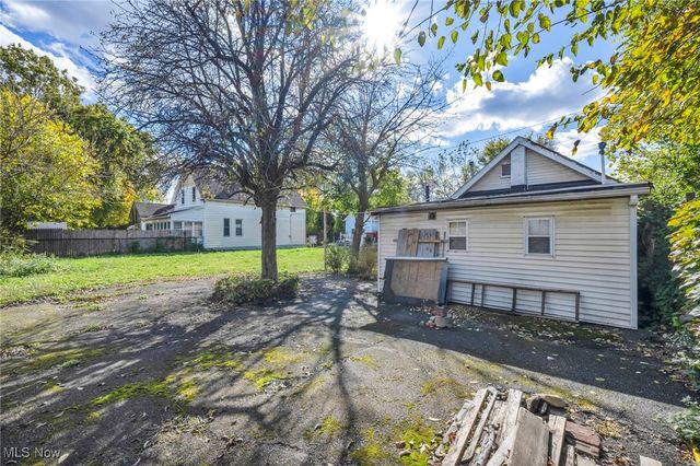 5405 Caleb Court, Cleveland, OH 44127