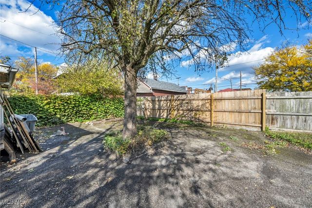 5405 Caleb Court, Cleveland, OH 44127