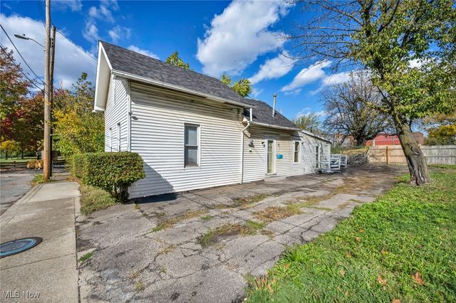 5405 Caleb Court, Cleveland, OH 44127