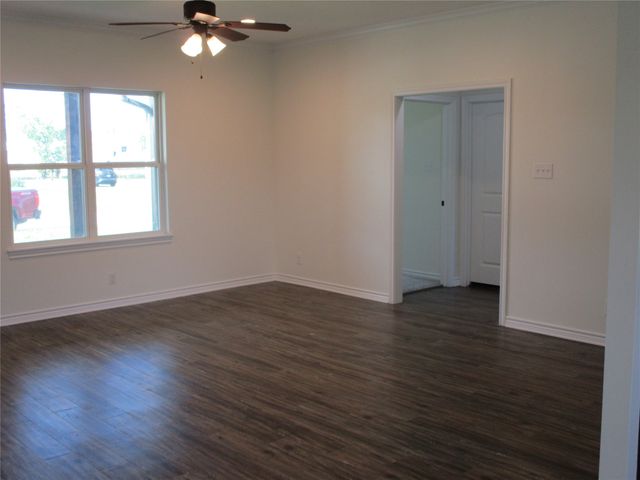 117 Mill Street, Emory, TX 75440