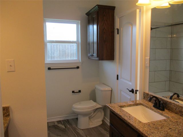 117 Mill Street, Emory, TX 75440