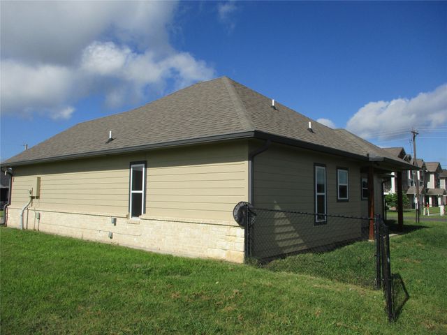 117 Mill Street, Emory, TX 75440