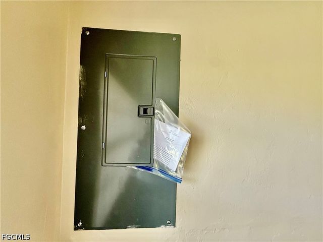 9 Palm BLVD, Lehigh Acres, FL 33936