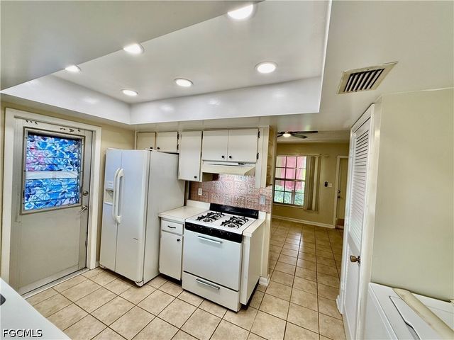 9 Palm BLVD, Lehigh Acres, FL 33936