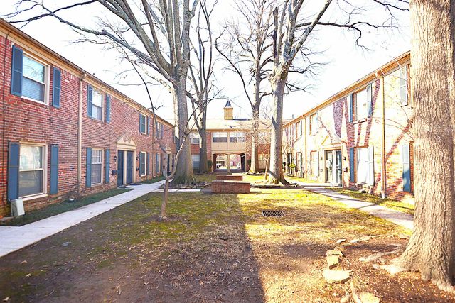 1204 Chamberlain Dr Apt 20, Memphis, TN 38119