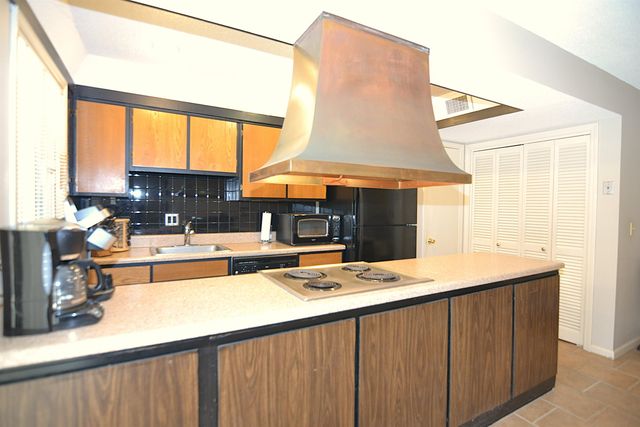 1204 Chamberlain Dr Apt 20, Memphis, TN 38119