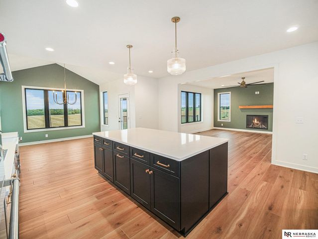 19720 Long View Lane, Hickman, NE 68372