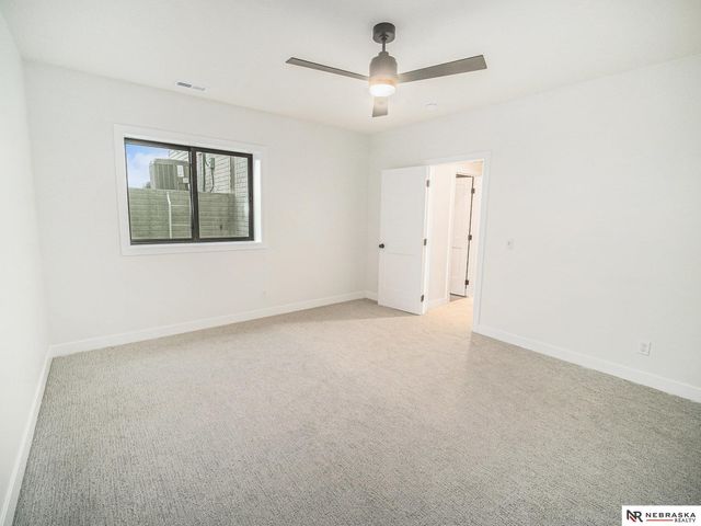 19720 Long View Lane, Hickman, NE 68372