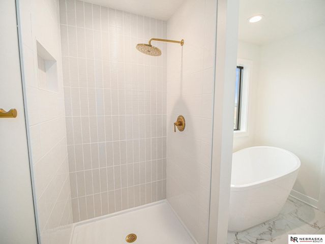 19720 Long View Lane, Hickman, NE 68372