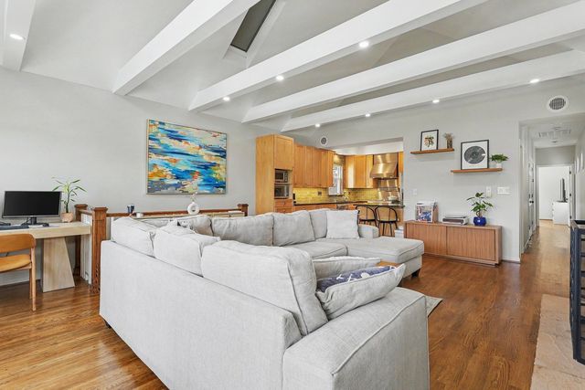 1619 W Hollywood Avenue 3, Chicago, IL 60660