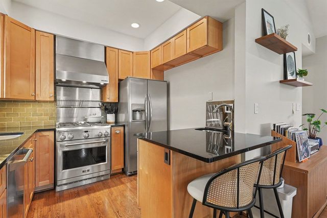1619 W Hollywood Avenue 3, Chicago, IL 60660