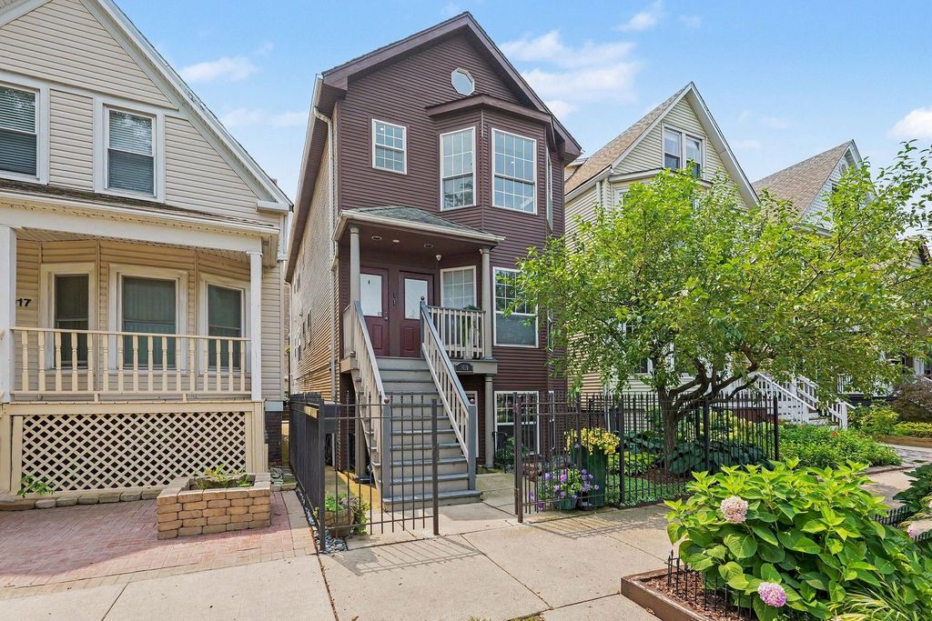 1619 W Hollywood Avenue 3, Chicago, IL 60660