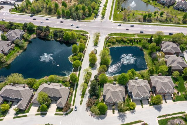 2148 Royal Ridge Drive, Northbrook, IL 60062