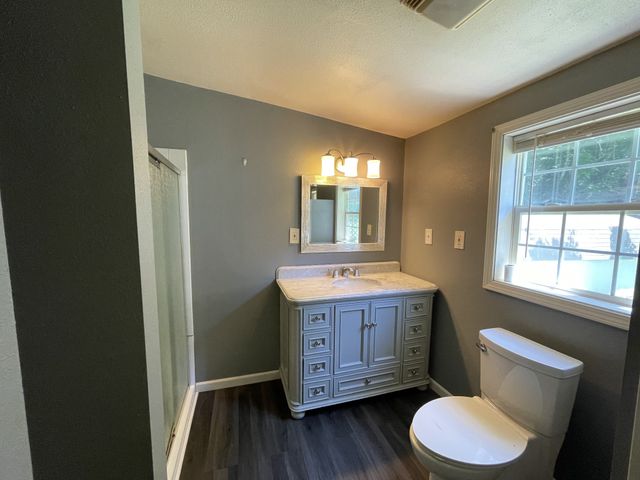 120 Manners Rd, Dover, TN 37058