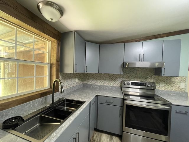 120 Manners Rd, Dover, TN 37058