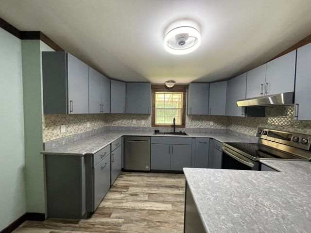 120 Manners Rd, Dover, TN 37058