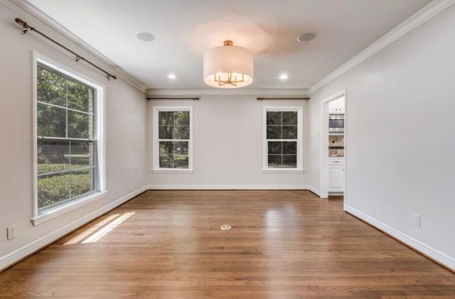 6307 Deloache Avenue, Dallas, TX 75225