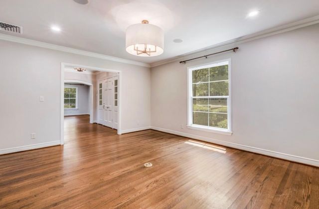 6307 Deloache Avenue, Dallas, TX 75225