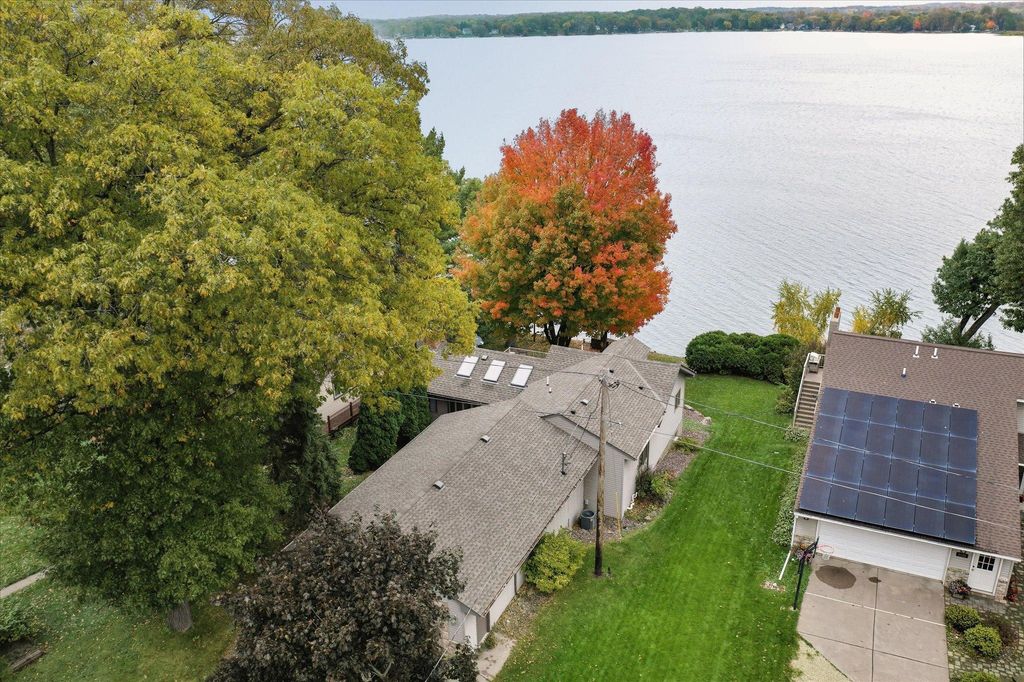 8580 215th Street N, Forest Lake, MN 55025