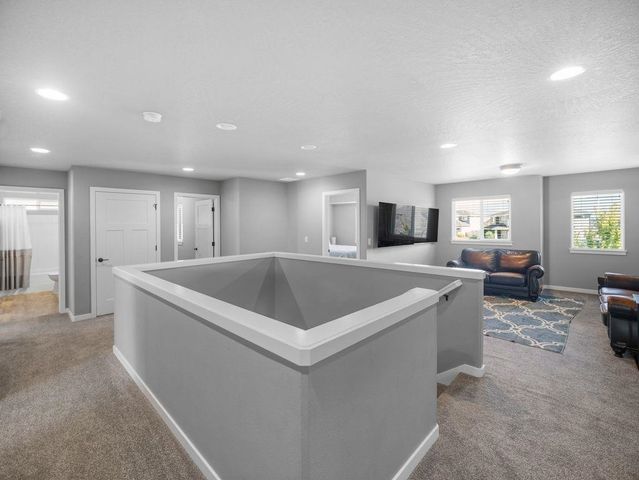 1816 S Ridgetop Dr, Spokane Valley, WA 99016