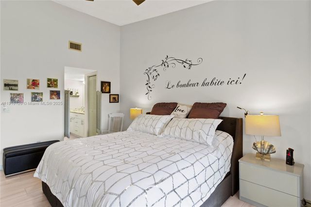 7831 Willow Spring Dr 525, Lake Worth, FL 33467