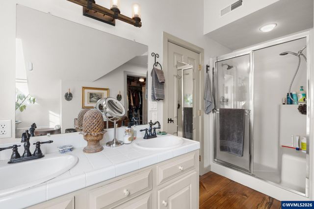 4725 Eola Dr NW, Salem, OR 97304