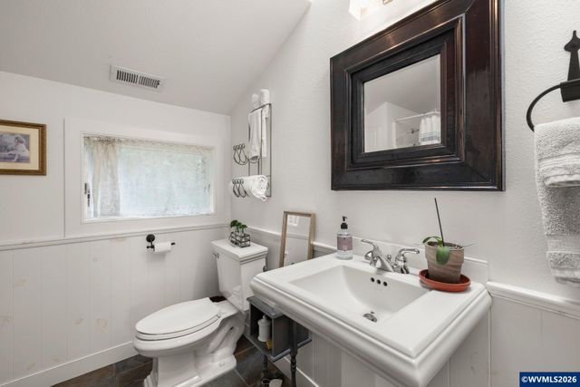 4725 Eola Dr NW, Salem, OR 97304