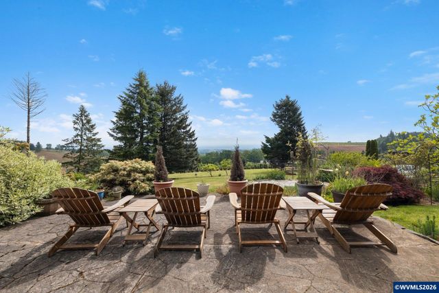 4725 Eola Dr NW, Salem, OR 97304