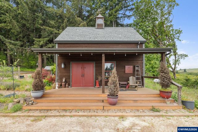 4725 Eola Dr NW, Salem, OR 97304