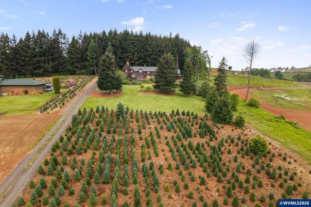 4725 Eola Dr NW, Salem, OR 97304