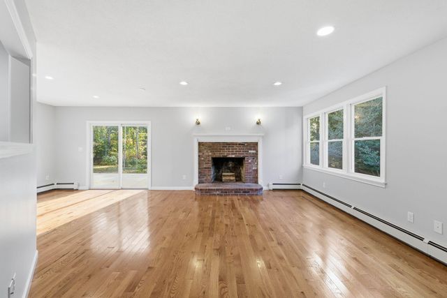 273 Sandwich Road, Teaticket, MA 02536
