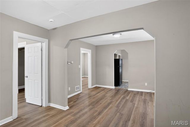 8024 Cler Avenue, St Louis, MO 63114