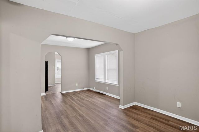 8024 Cler Avenue, St Louis, MO 63114